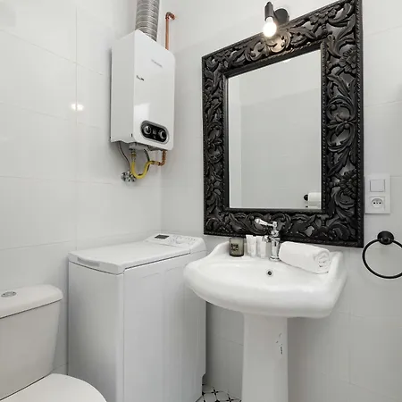 Comfortable Pet-friendly With Workspace By Renters Katowice